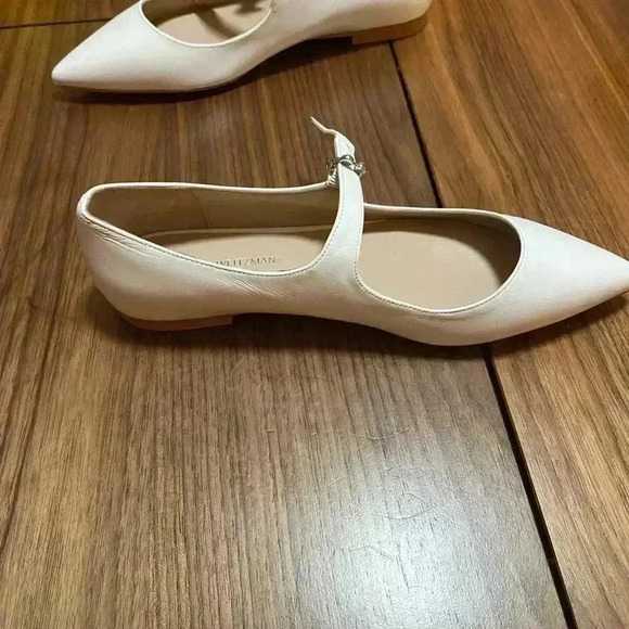 Stuart Weitzman Pearl Ring Pointed Toe Mary Jane Flat White Women’s 5.5 $450 - Picture 4 of 6